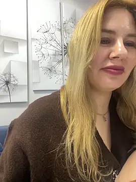 Passion-Blondy Adlı Modelin Canlı XXX Sohbeti