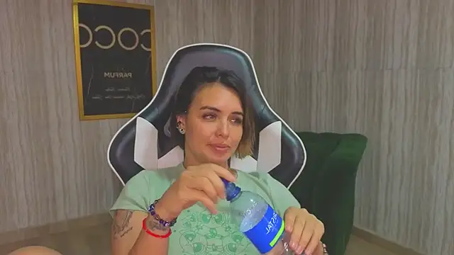 Chat +18 de zarcasutra_t ao vivo