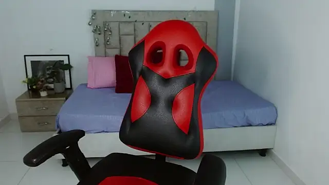 XXX chat uživo modela Caius_fox