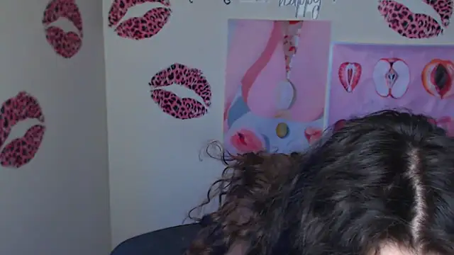 _SusieSu_ লাইভ XXX চ্যাট