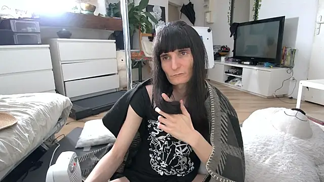 Chatroom XXX en direct de CeriseLapine