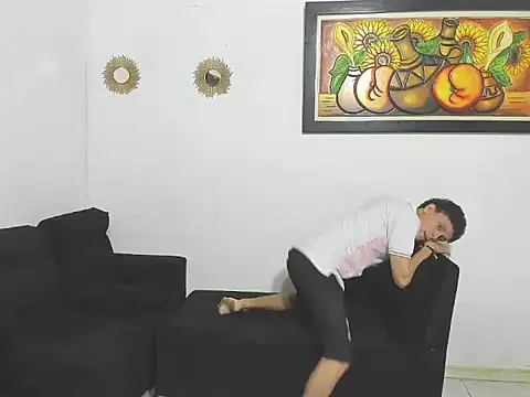 estremehotsex's Live XXX Chat