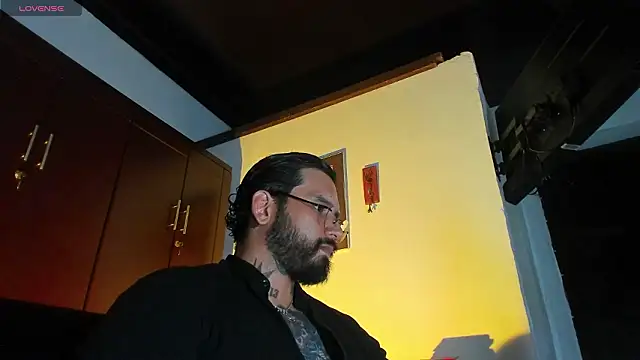 CamiloGray_'s Live XXX Chat