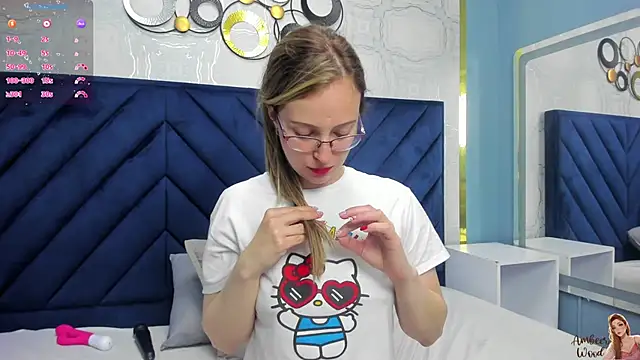 AmbeerWood_ 라이브 XXX 채팅