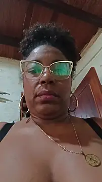 Chat +18 de ChanneldelaCroix ao vivo