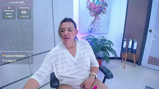 milfsecret69 live XXX chat