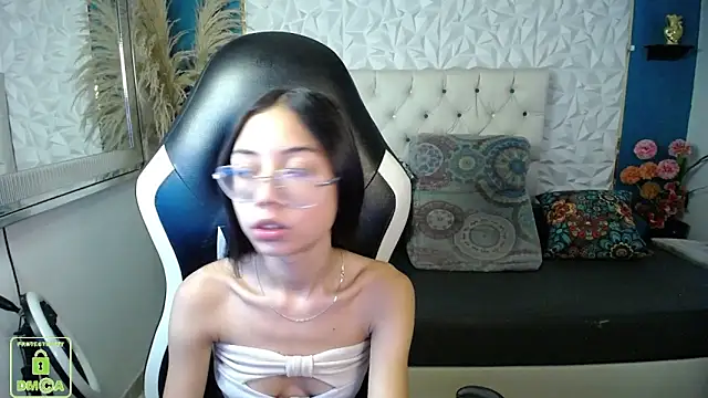 NathaliaSweet_11 Adlı Modelin Canlı XXX Sohbeti