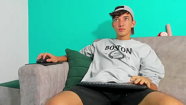 Maikol_Ortiz Live XXX-Chat