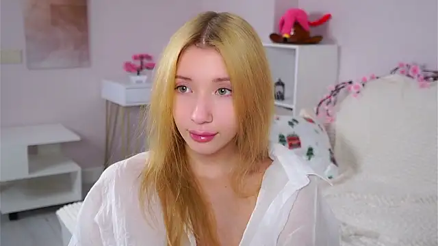 Онлайн чат XXX SunnivaCovil