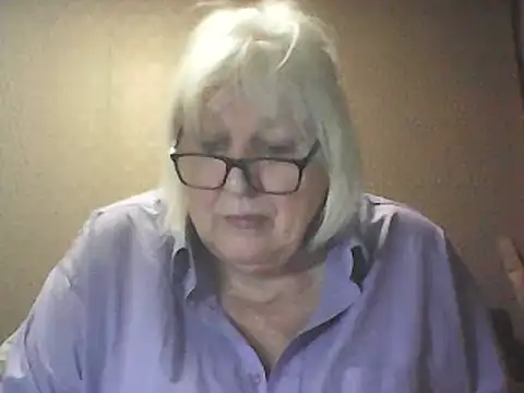 Alexia64231 Show Webcam