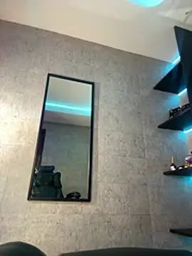 Chatroom XXX en direct de miia_stonne