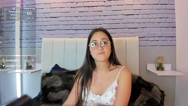 Czat XXX na żywo – SophieeMoore