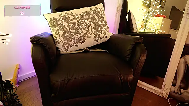 Živý XXX chat GingerAleMILF