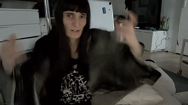 CeriseLapine élő XXX-chatje