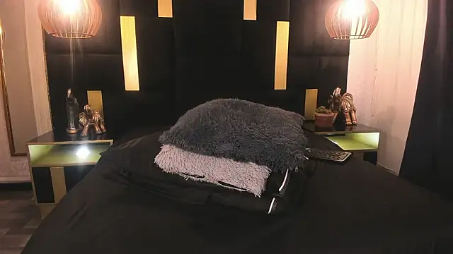 Lucio__Fox 即時 XXX 聊天