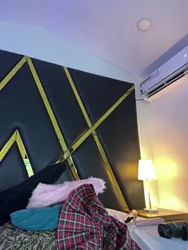 EmmaaCastro Adlı Modelin Canlı XXX Sohbeti