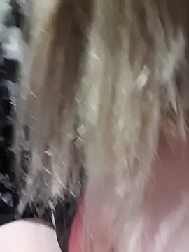 Онлайн чат XXX Missy_DM