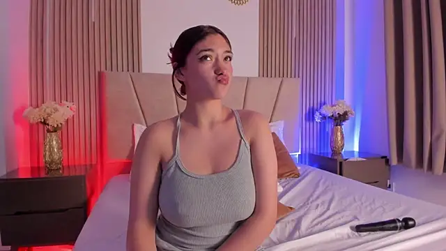 Victoria_Beaumont: онлайн-секс-чат