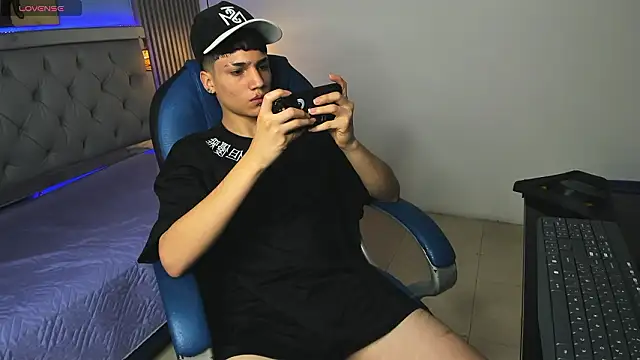 دردشة SamBlack_ الجنسية المباشرة