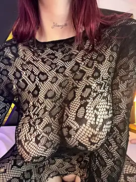 Chat +18 de EmmaaCastro ao vivo