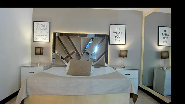 Chat XXX en directo de cellestehot