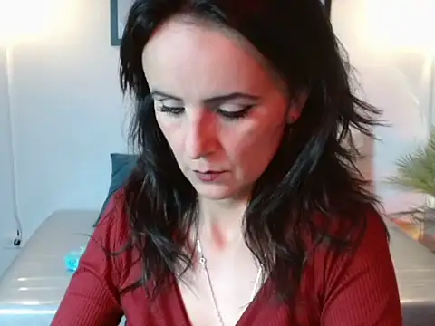 Juliana__lx: απευθείας συνομιλία ΧΧΧ