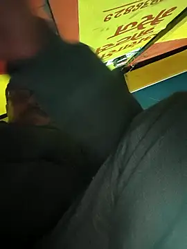 Srmotrs élő XXX-chatje