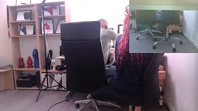 EdgesOfReality Webcam Show