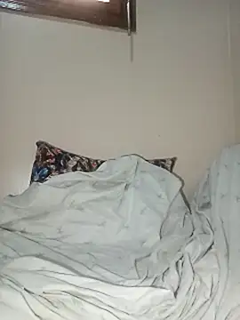 fati35flouのライブXXXチャット