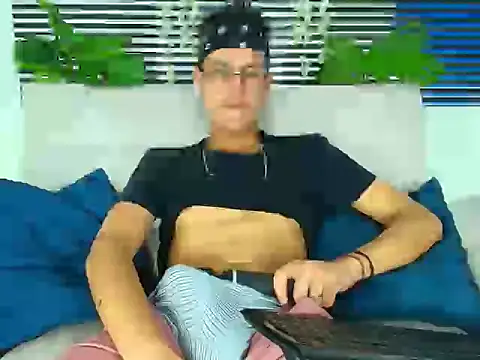 Вебкам-шоу ThiiagoSaeenz