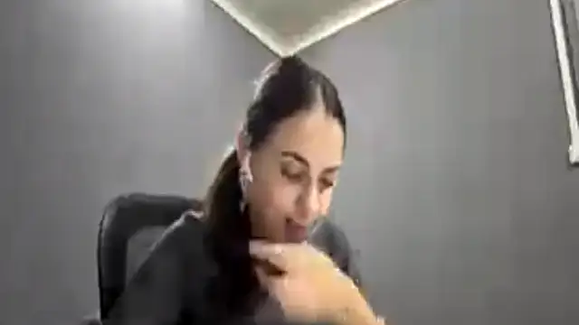 Chat +18 de SarahHeadly ao vivo