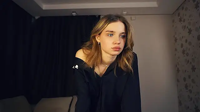 Вебкам-шоу EarthaStinett