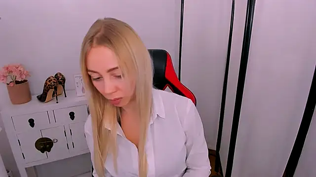 MargaritaRose Chat XXX in diretta