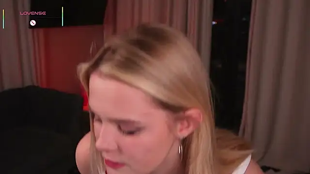 EngelDutchn Live XXX chat