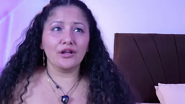 Genesis_Montenegro_OA: απευθείας συνομιλία ΧΧΧ