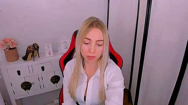 Chat +18 de MargaritaRose ao vivo