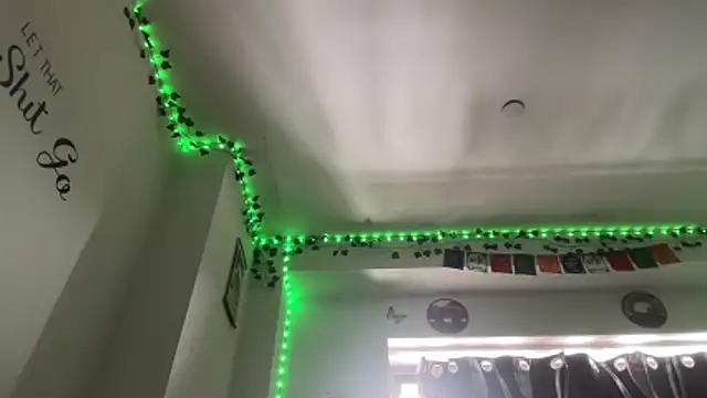 Živý XXX chat tinydaisy21