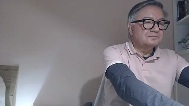 YOU6me live XXX chat