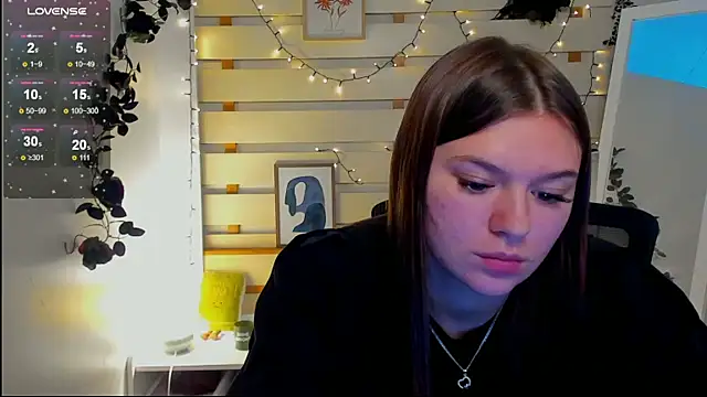 Chat XXX en directo de Josephine_Kiss