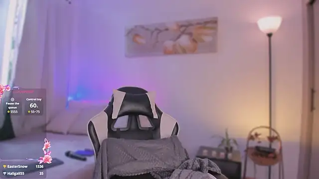 ChloeMoreti Chat XXX live