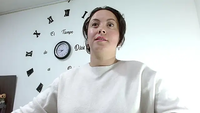 Онлайн чат XXX ElaMurray02