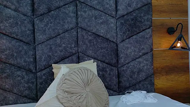 AnnieRouse__ 现场XXX聊天