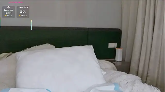 Hazel-11 live XXX chat