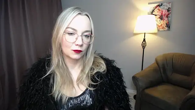 Ava_Eliorのウェブカメラショー