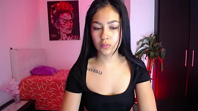 heidy_01 Adlı Modelin Canlı XXX Sohbeti