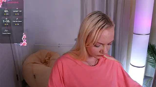 NyxBlonde 现场XXX聊天