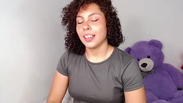 Вебкам-шоу ViolettaMiller_