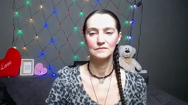 TayaFinch 现场XXX聊天