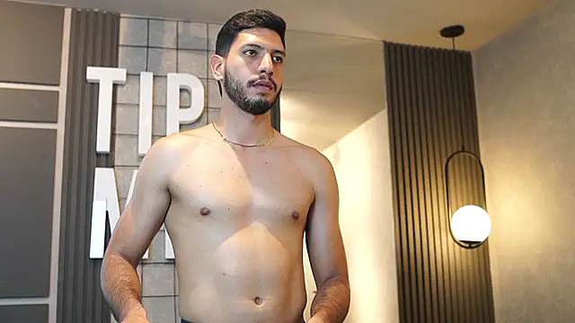 Thiago_Voss Adlı Modelin Web Kamerası Şovu