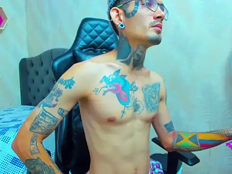 Boy_tatto77 – Kamerová šou